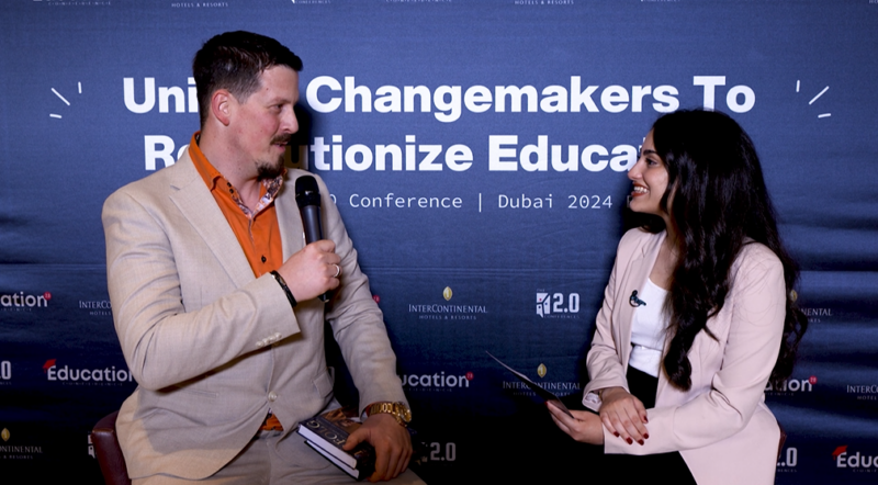 Visionary Award in Dubai: Ein besonderer Moment auf der Education 2.0 Conference.